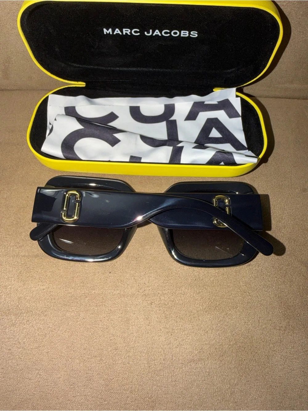 Marc Jacobs bold square